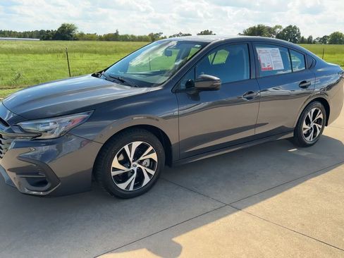 Used 2024 Subaru Legacy Premium image 5