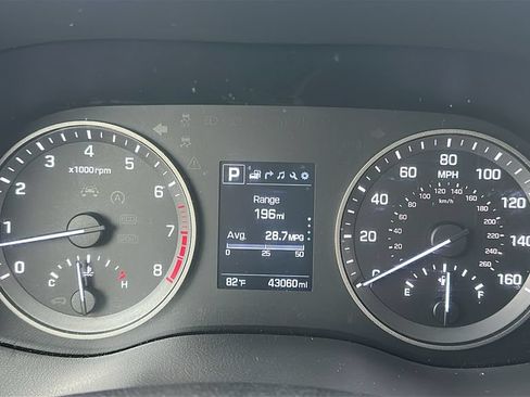 Used 2016 Hyundai Tucson Limited FWD image 2