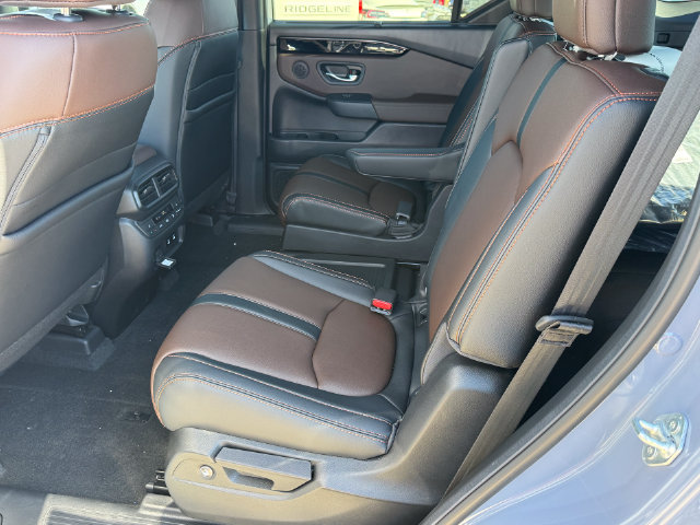New 2026 Honda Pilot TrailSport image 17