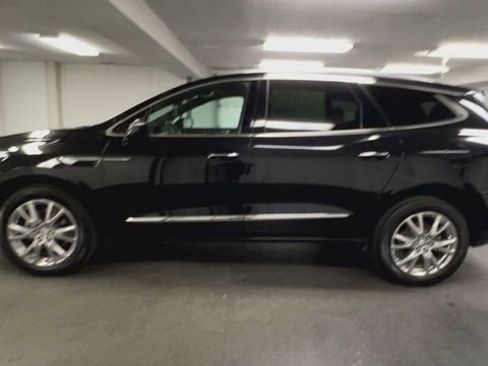 Certified 2023 Buick Enclave Essence w/ Experience Buick Package FWD image 5