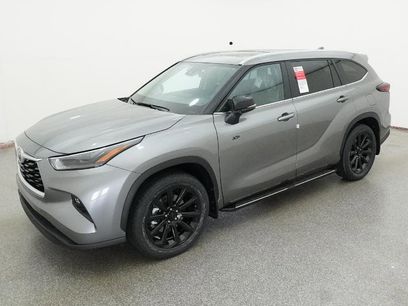New 2025 Toyota Highlander XLE