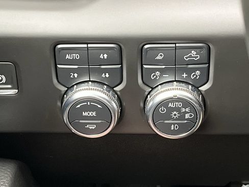Certified 2025 GMC Sierra 2500 Denali w/ Denali Reserve Package AWD/4WD image 18