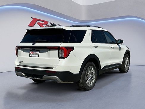 New 2026 Ford Explorer Platinum image 5