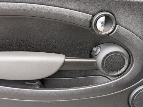 Used 2010 MINI Cooper Clubman Hardtop FWD image 12
