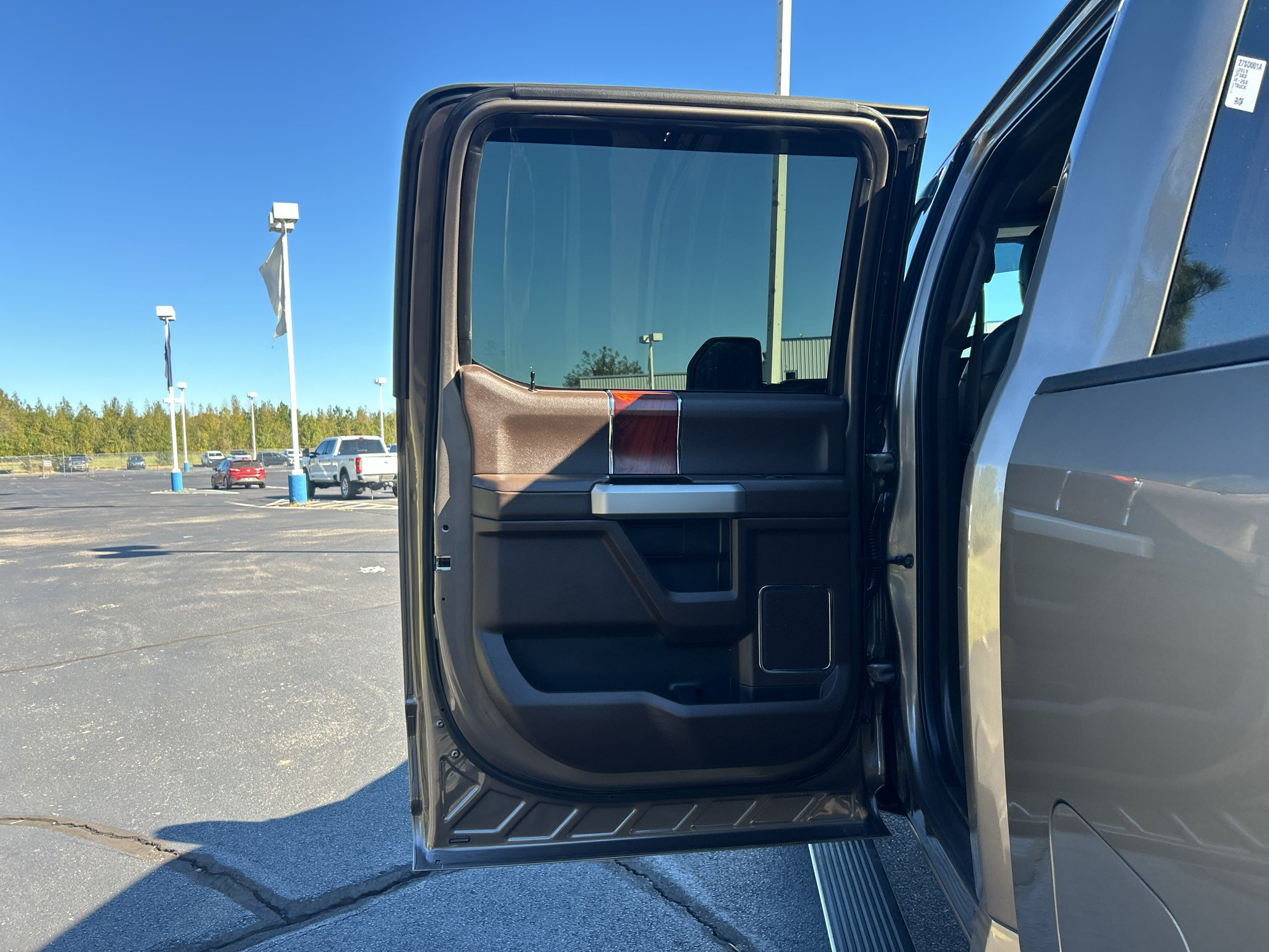 Used 2019 Ford F250 King Ranch w/ King Ranch Ultimate Package AWD/4WD image 22