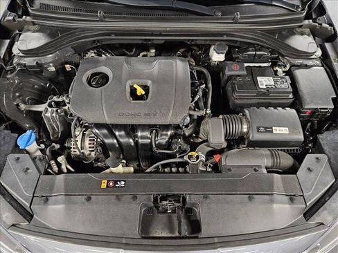 Used 2019 Hyundai Elantra Limited FWD image 20