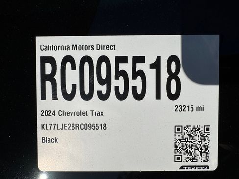 Used 2024 Chevrolet Trax RS w/ Sunroof Package FWD image 18