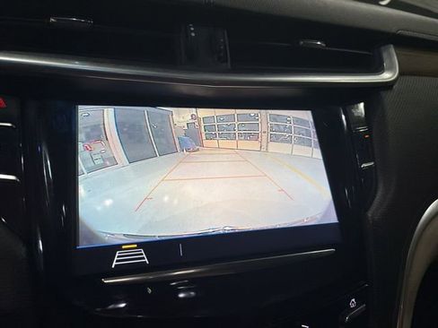 Used 2018 Cadillac XTS Luxury image 21