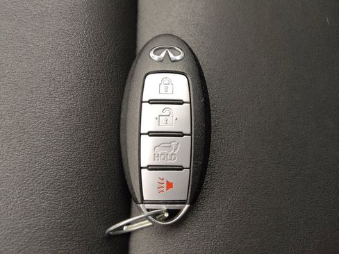 Used 2019 INFINITI QX50 Luxe w/ Navigation Package FWD image 32