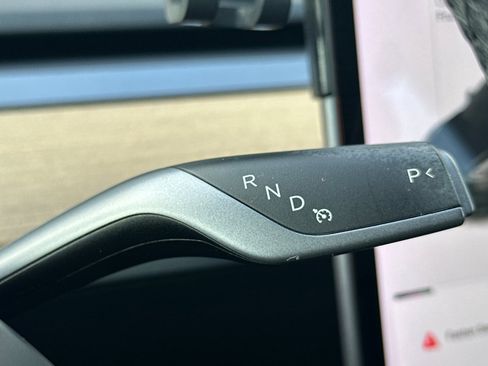 Used 2021 Tesla Model 3 Standard Range Plus image 18