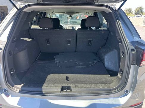 Used 2024 Chevrolet Equinox LS FWD image 4