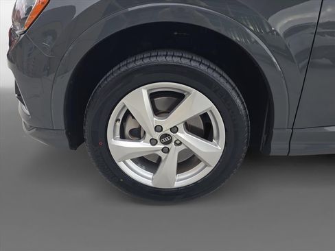 Used 2021 Audi Q3 2.0T Premium image 9