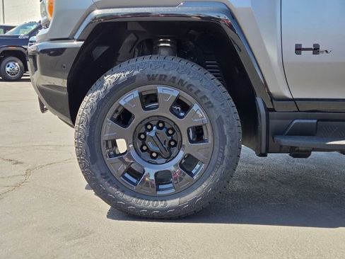 New 2026 GMC Hummer EV 3X w/ Carbon Fiber Edition Package AWD/4WD image 5