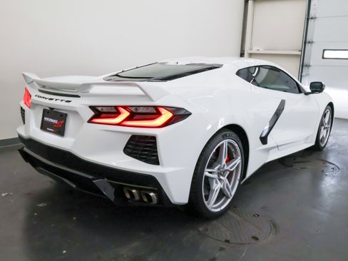 Used 2023 Chevrolet Corvette Stingray Preferred Cpe w/ Z51 Performance Package RWD image 3