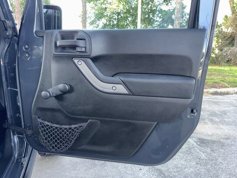 Used 2018 Jeep Wrangler Sport AWD/4WD image 20