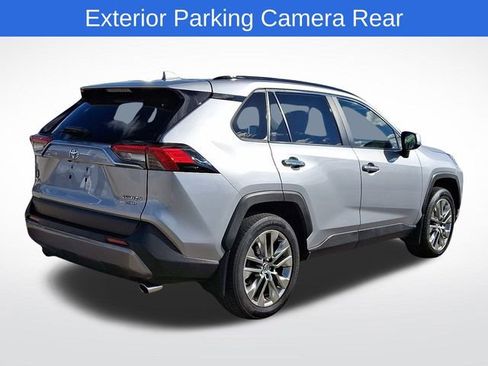 Used 2019 Toyota RAV4 Limited image 6