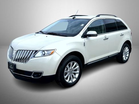 Used 2015 Lincoln MKX AWD w/ Equipment Group 101A image 1