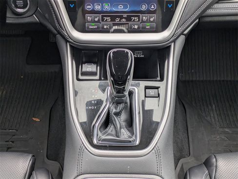 Used 2025 Subaru Outback Touring w/ Popular Package #2 image 21