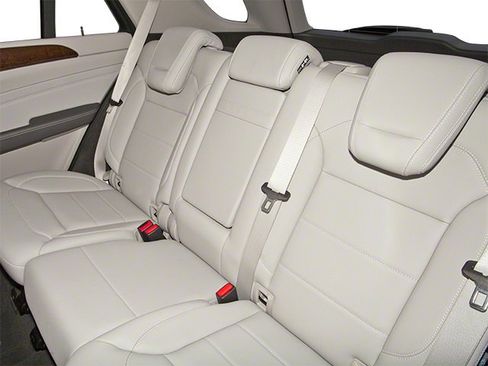 Used 2012 Mercedes-Benz ML 350 BlueTEC 4MATIC image 14