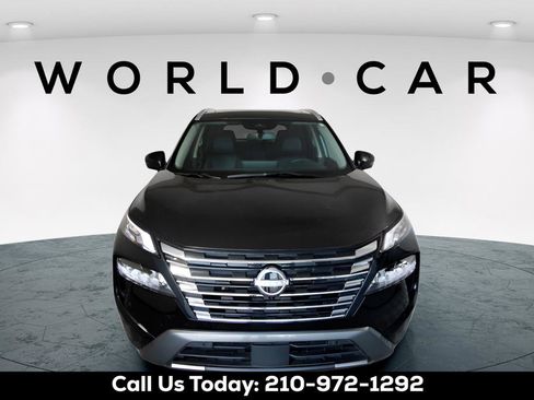 Used 2024 Nissan Rogue SL w/ SL Premium Package FWD image 2