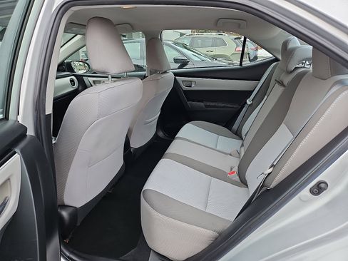 Used 2019 Toyota Corolla LE image 10
