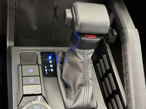 Used 2025 Toyota 4Runner TRD Off-Road image 25