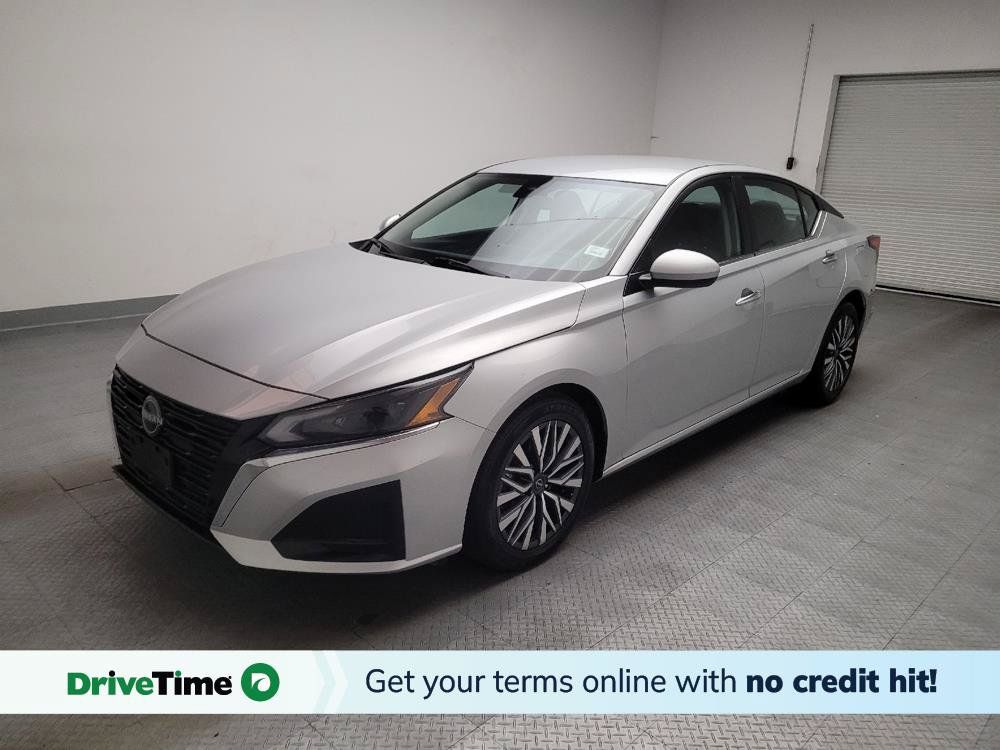 Used 2023 Nissan Altima 2.5 SV FWD image 1