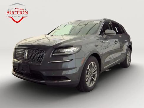 Used 2021 Lincoln Nautilus Reserve AWD/4WD image 1