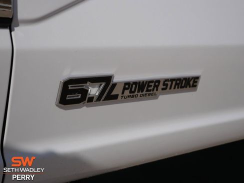 New 2026 Ford F250 XL w/ XL Chrome Package image 12