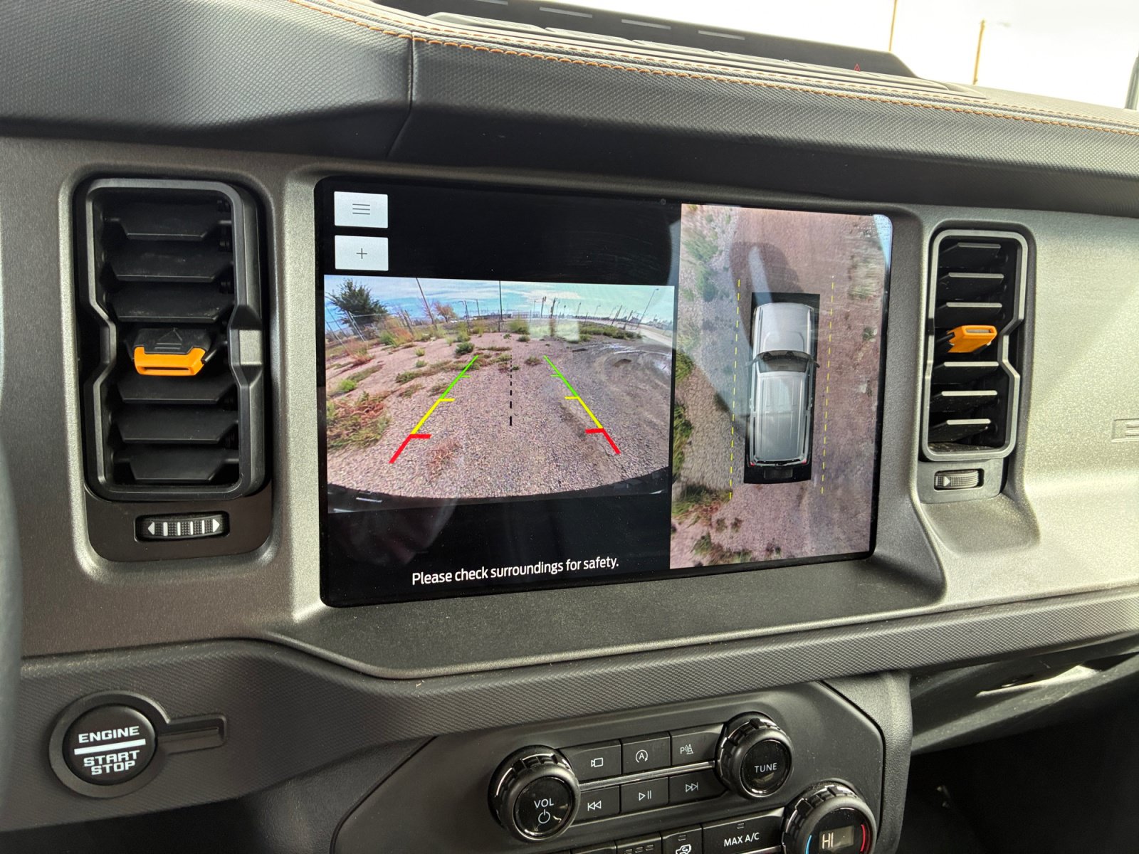 Used 2024 Ford Bronco Badlands AWD/4WD image 28
