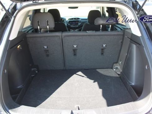 Used 2023 Chevrolet TrailBlazer LT w/ Convenience Package FWD image 10