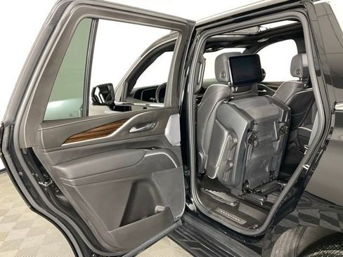 Certified 2023 Cadillac Escalade Premium Luxury w/ Performance Package image 27