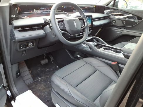 New 2026 Lincoln Nautilus Reserve image 11