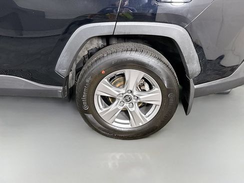 Certified 2022 Toyota RAV4 XLE AWD/4WD image 32