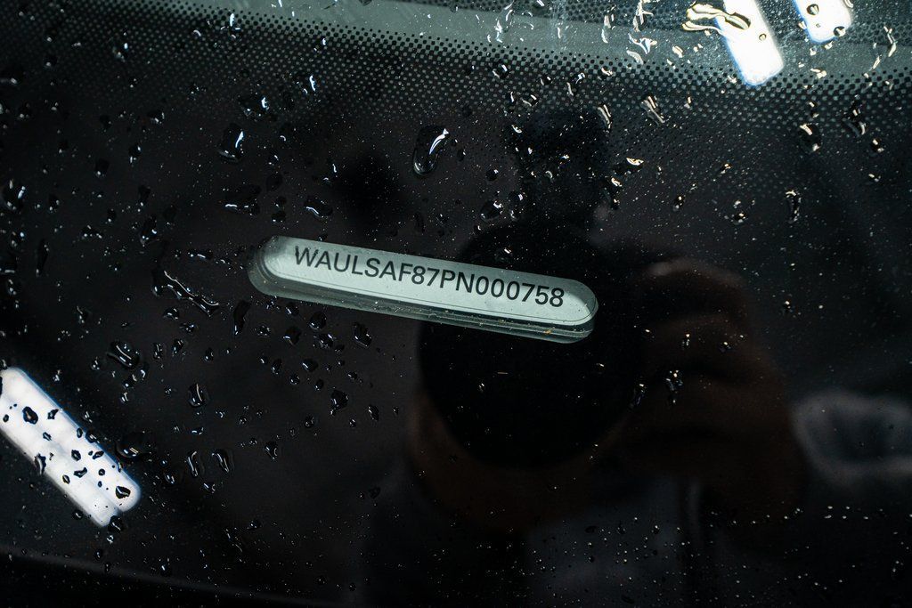 Used 2023 Audi S8 AWD/4WD image 63