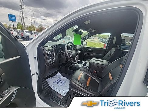 Used 2021 GMC Sierra 1500 AT4 w/ Driver Alert Package I AWD/4WD image 10