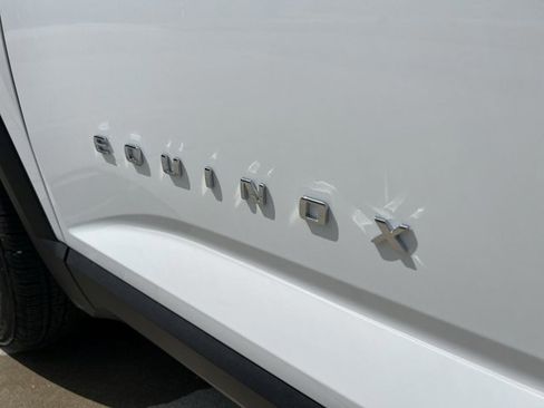 New 2026 Chevrolet Equinox LT w/ Convenience Package II image 32