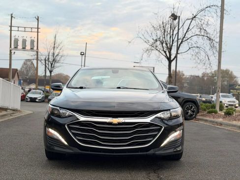 Used 2020 Chevrolet Malibu LT FWD image 9