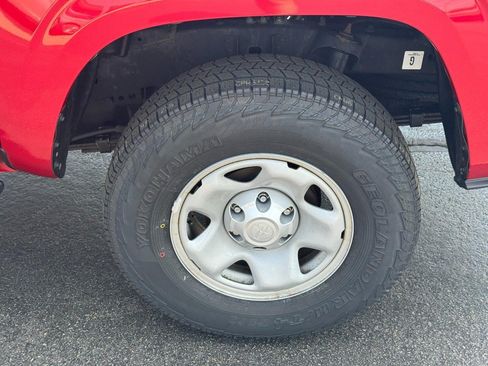 Certified 2023 Toyota Tacoma SR AWD/4WD image 8