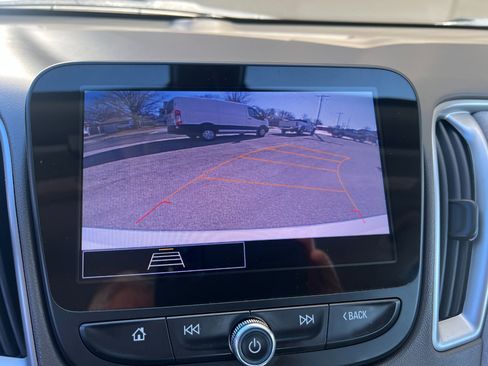 Used 2022 Chevrolet Malibu LT image 40