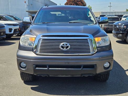 Used 2011 Toyota Tundra Limited w/ Memory Pkg AWD/4WD image 2