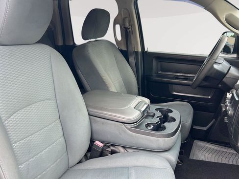 Used 2019 RAM 1500 Express w/ Express Value Package AWD/4WD image 19