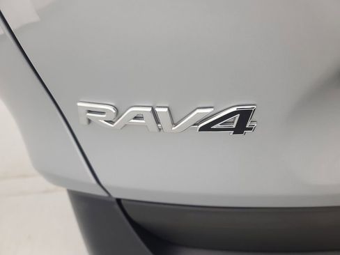 Used 2025 Toyota RAV4 XLE image 12