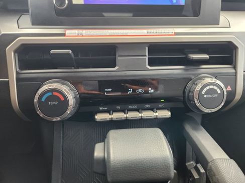 Certified 2025 Toyota Tacoma SR5 image 18