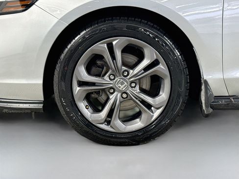 Used 2024 Honda Accord EX image 38