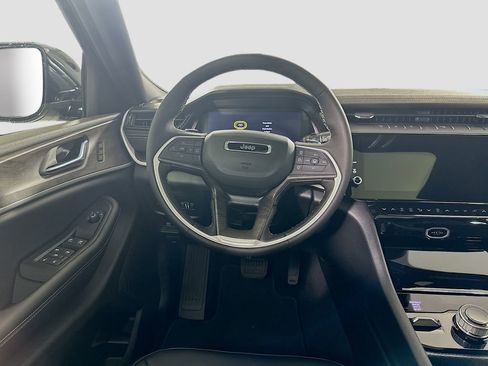 New 2026 Jeep Grand Cherokee L Limited AWD/4WD image 15