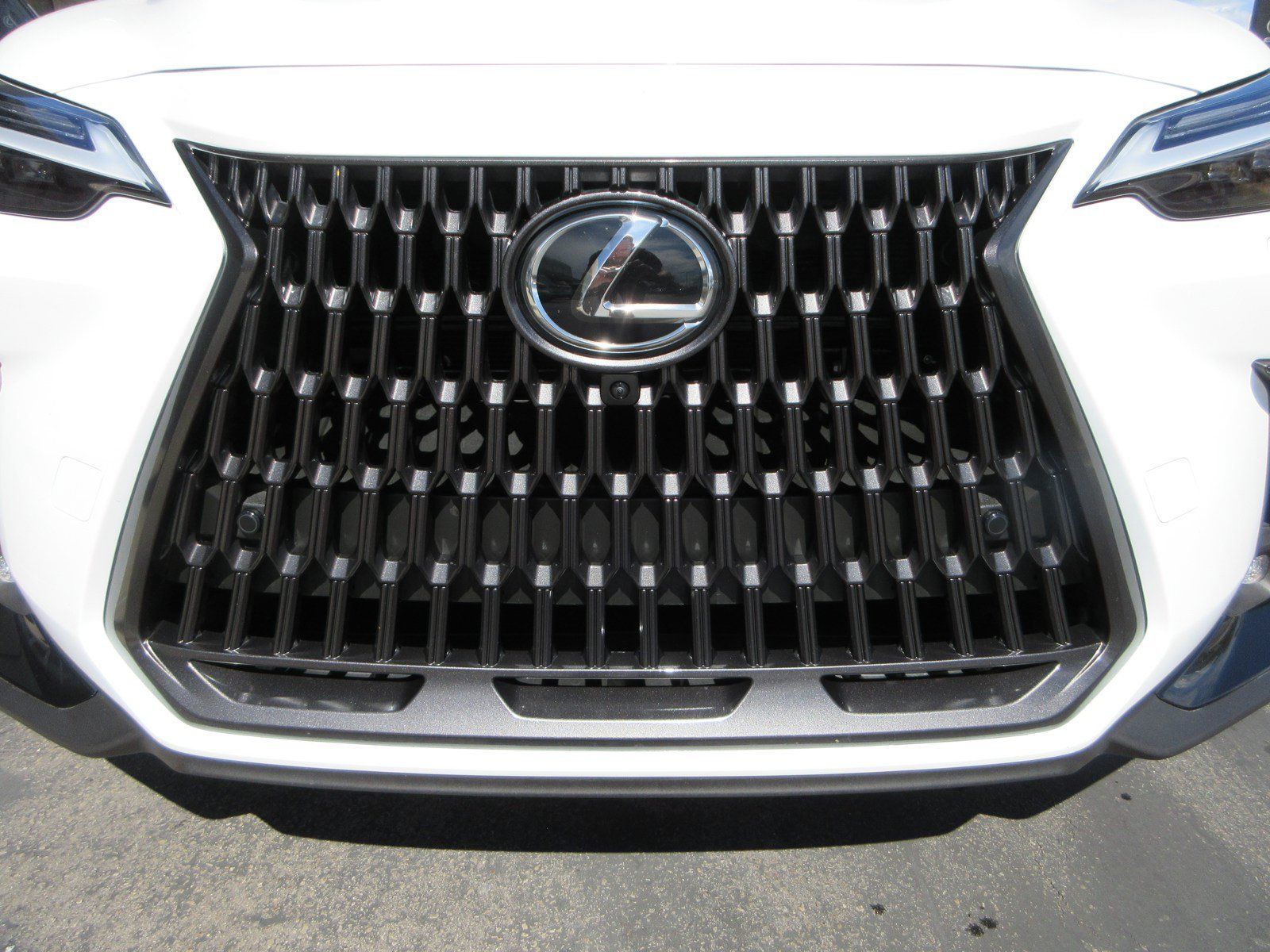 Used 2026 Lexus NX 450h+ AWD w/ Accessory Package (Z2) image 15