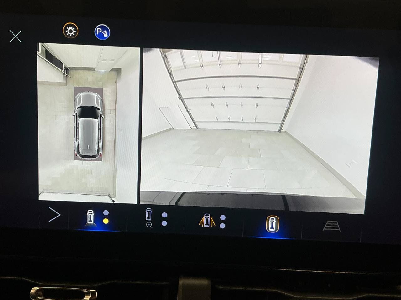 Used 2025 Chevrolet Equinox LT w/ Convenience Package II FWD image 49