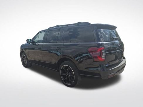 Used 2022 Ford Expedition Limited AWD/4WD image 4