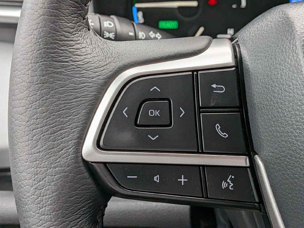 Used 2026 Toyota Sienna XLE FWD image 29